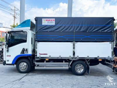 Xe tải Isuzu QKR QLR77FE5 2.3T, mẫu xe hạng nhẹ tiết kiệm nhiên liệu, cabin rộng rãi phù hợp vận tải, giá từ 700 triệu đồng.