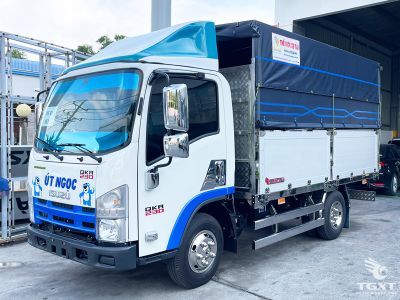 Xe tải Isuzu QKR QLR77FE5 2.3 Tấn, xe vận chuyển hàng hóa hiệu quả, thiết kế rộng rãi, tiết kiệm nhiên liệu, phù hợp cho doanh nghiệp vận tải.