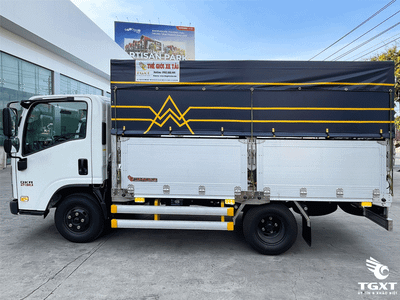 Xe tải Isuzu QKR QLR77FE5 1.9 Tấn - Giải pháp vận chuyển hàng lý tưởng dành cho doanh nghiệp nhỏ