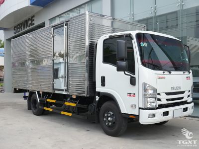 xe-tai-isuzu-npr85ke5-3t5-thung-kin-3.jpg Xe tải Isuzu NPR85KE5 3.5 tấn thùng kín, động cơ mạnh mẽ, tiêu thụ nhiên liệu tối ưu, phù hợp vận chuyển đa dạng, bền bỉ dưới mọi điều kiện.