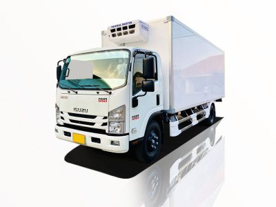 Xe Tải Isuzu NQR NQR75LE5 5 Tấn Thùng Đông Lạnh