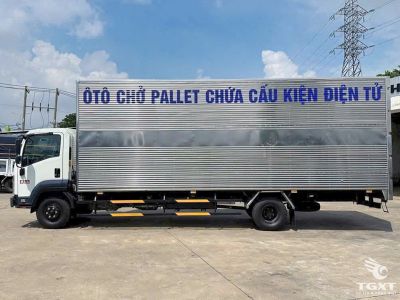 xe-tai-isuzu-frr90qe5-5t5-cho-pallet-chua-cau-kien-dien-tu-4.jpg Xe tải Isuzu FRR90QE5 5.5T chở pallet cấu kiện điện tử, động cơ Diesel 190 mã lực, tiết kiệm nhiên liệu, khí thải Euro 5.