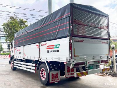 Xe tải Isuzu FVR34SE5 8.8T thùng bạt dài 7m4, động cơ mạnh mẽ, tiết kiệm nhiên liệu cho vận chuyển đa dạng.