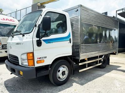 Xe tải Hyundai New Mighty N250 2.4 tấn, thiết kế hiện đại, khả năng vận hành linh hoạt, phù hợp vận chuyển đô thị, giá từ 470 triệu đồng.