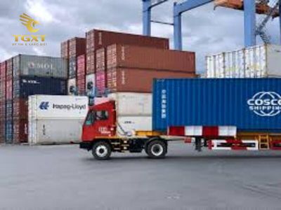 Xe tải đa dạng cho vận chuyển hàng hóa, từ trọng tải nhẹ đến nặng, phù hợp mọi nhu cầu logistics.