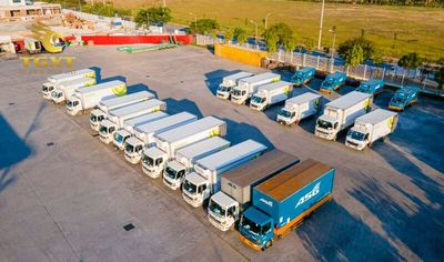 Xe tải đa dạng phục vụ vận chuyển hàng hóa, từ nhẹ đến nặng, phù hợp mọi mục đích kinh doanh.