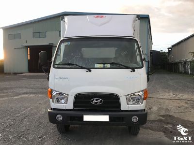 Xe tải Hyundai Mighty W11S 7 tấn thùng bao nóng Euro 5, vận hành bền bỉ, tiết kiệm nhiên liệu, phù hợp vận chuyển đa dạng hàng hóa.