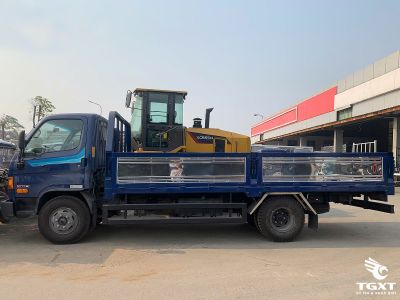 Xe tải Hyundai Mighty W11S 7 tấn thùng lững Euro 5, bền bỉ, tiết kiệm nhiên liệu, phù hợp vận chuyển đa dạng, kể cả hàng đông lạnh.