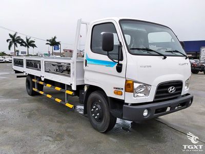 Xe tải Hyundai Mighty W11XL 7 tấn với thùng lửng dài, động cơ Euro 5, hiệu quả kinh tế, phù hợp vận chuyển hàng lớn.