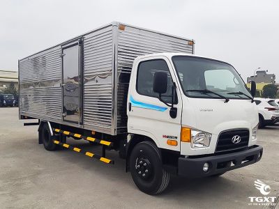 Xe tải Hyundai Mighty W11XL 7 tấn, thùng kín dài 6,3m, động cơ Euro 5, tiết kiệm nhiên liệu, phù hợp vận chuyển hàng cồng kềnh.