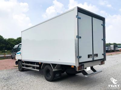 Xe tải đông lạnh Hyundai Mighty W11S 6T Euro 5, vận chuyển hàng nhạy cảm, hiệu quả, thân thiện môi trường tại Việt Nam.