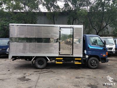 Xe tải Hyundai Mighty W750 3.5 Tấn, thùng kín, động cơ Euro 5, tiết kiệm nhiên liệu, phù hợp vận chuyển đô thị và đường dài.