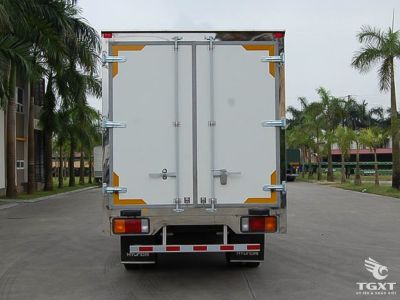 Xe tải Hyundai Mighty W750 đông lạnh vận chuyển hàng hóa nhiệt độ thấp, động cơ Euro 5, tiết kiệm nhiên liệu phù hợp logistics.