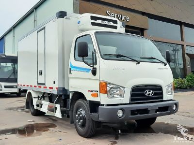 Xe tải Hyundai Mighty W750L 3.5T Euro 5 thùng đông lạnh, vận chuyển thực phẩm và thủy hải sản, bảo quản nhiệt độ tối ưu.