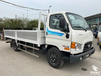 Xe tải Hyundai Mighty W750L 3.5t, thùng 5m, động cơ Euro 5, bền bỉ, vận hành tiết kiệm, phù hợp vận chuyển hàng hóa lớn.