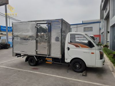 khach-danh-gia-1.jpg Khách hàng đánh giá xe tải các thương hiệu Nhật, Hàn, Trung Quốc và lắp ráp trong nước.