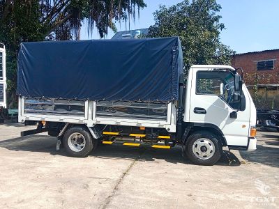 Xe tải JAC H250 E5 2.4 Tấn, thiết kế nhỏ gọn, động cơ mạnh mẽ, tiết kiệm chi phí, thân thiện môi trường, phù hợp vận chuyển đô thị.