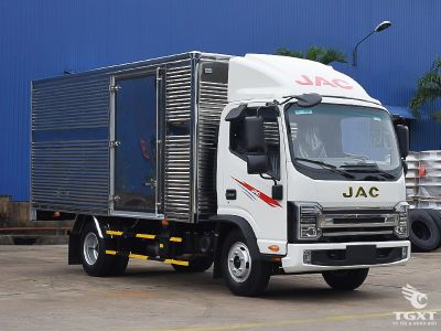 Xe tải JAC N200S Pro E5 1.9 Tấn, thùng kín hiện đại, thiết kế tiêu chuẩn Euro 5, phù hợp vận chuyển hàng hóa đô thị, tối ưu hiệu quả kinh tế.