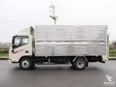 xe-tai-jac-n350s-plus-e5-thung-kin-bung-nang-5.jpg Xe tải JAC N350 Plus E5 3.5 tấn, đạt khí thải Euro 5, động cơ Cummins 155HP, hệ thống ABS, tiết kiệm nhiên liệu, phù hợp vận chuyển hàng hoá cho doanh nghiệp.