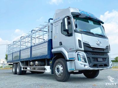 xe-tai-chenglong-lz1250h5cbt-h5-260hp-15-tan-thung-bat-8m2-2.jpg Xe tải ChengLong 15 tấn, động cơ 260HP, thiết kế khí động học, phù hợp vận chuyển dài, đa dạng thùng, tiết kiệm nhiên liệu, an toàn tối đa.