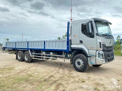 Xe tải ChengLong H5 270HP thùng lửng 9m6, vận chuyển hàng nặng, tiết kiệm nhiên liệu, nội thất cao cấp, an toàn toàn diện.