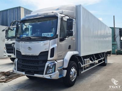 xe-tai-chenglong-180hp-8-tan-thung-kin-cho-pallet-2.jpg Xe tải ChengLong 180HP thùng kín Pallet 9.9m, công suất cao, tiết kiệm nhiên liệu, phù hợp vận chuyển hàng hóa lớn cho doanh nghiệp tại Việt Nam.