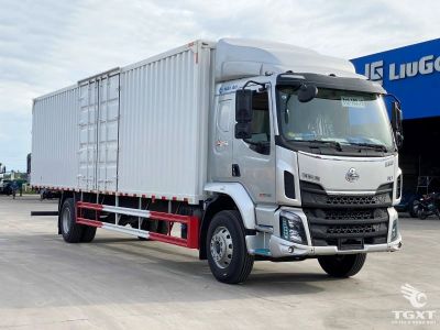 xe-tai-chenglong-lz5187xxym3ab2t-85-tan-thung-kin-2.jpg Xe tải ChengLong LZ5187XXYM3AB2T 7.5 tấn với thiết kế thùng kín 9.9m, cabin hiện đại, động cơ mạnh mẽ, phù hợp vận chuyển hàng hoá đa dạng.