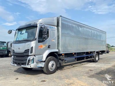 Xe tải ChengLong 7.2 tấn thùng kín 8m2, động cơ Euro 5, tải trọng lớn, phù hợp vận chuyển hàng hóa, logistics.