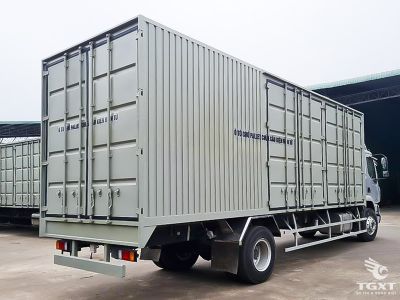 Xe tải ChengLong 6.8T thùng kín pallet, tiết kiệm nhiên liệu, phù hợp logistics, giá cạnh tranh tại Việt Nam.