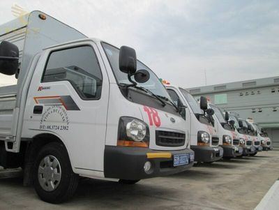 Xe tải cao cấp với giấy phép lái xe hạng E, phù hợp điều khiển phương tiện lớn như xe buýt và tải trọng nặng.