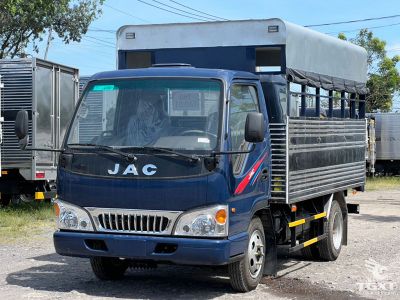 xe-tap-lai-jac-h360-e5-tai-trong-3t6-3.jpg Xe tập lái JAC H360 E5 3.6 Tấn, xe đào tạo lái xe an toàn, hiệu quả cho trung tâm dạy lái và đào tạo tại Việt Nam.