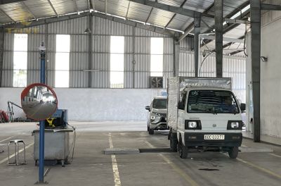 xe-nao-6t1l-2.jpg Xe tải 6T1L mới, phù hợp quy định đăng kiểm 2025, đảm bảo an toàn giao thông.