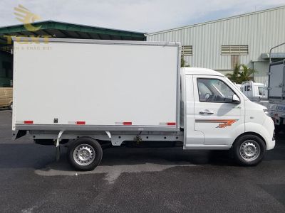 Thông số chiều cao đa dạng của xe tải phù hợp quy định an toàn giao thông.