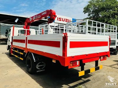 Xe tải Hino XZU650L 1.9 tấn gắn cẩu URV234, Euro 5, hiệu quả vận chuyển, nâng hạ hàng hóa linh hoạt cho doanh nghiệp hiện đại.