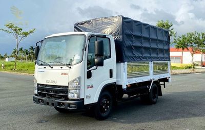 binh-dau-xt-2.jpg Hình ảnh bình dầu xe tải đa dạng dung tích, từ nhẹ đến lớn, phù hợp mọi nhu cầu vận chuyển tại Việt Nam.