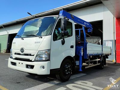 xe-tai-hino-xzu720l-euro-5-gan-cau-tadano-8.jpg Xe tải Hino XZU720L 3 Tấn gắn cẩu Tadano, dòng Euro 5, nhỏ gọn, linh hoạt, phù hợp vận chuyển hàng hóa tại Việt Nam.