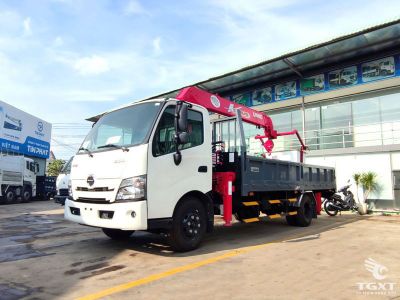 xe-tai-hino-xzu730l-euro-5-gan-cau-unic-urv345-4.jpg Xe tải Hino XZU730L 3.5 Tấn gắn cẩu Unic, công nghệ Nhật, thiết kế phù hợp thị trường Việt, vận hành linh hoạt, tối ưu chi phí, cabin rộng, phù hợp doanh nghiệp nhỏ.