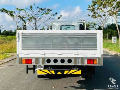 Xe tải Isuzu NQR NQR75LE5 5.9 Tấn Thùng Lửng - Vận chuyển linh hoạt, tiết kiệm nhiên liệu vượt trội