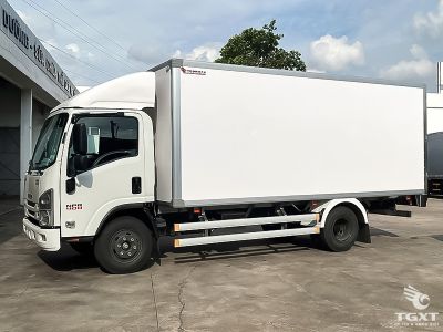 xe-tai-isuzu-npr-npr85ke5-3t5-thung-bao-on-6.jpg Xe tải Isuzu NPR85KE5 3.5 tấn, thùng bảo ôn, lý tưởng vận chuyển hàng đông lạnh, tiêu chuẩn Euro 5, tiết kiệm nhiên liệu, phù hợp thực phẩm, dược phẩm.