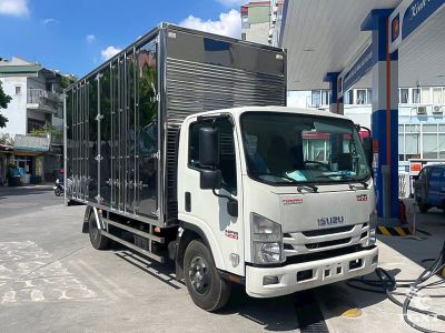 xe-tai-isuzu-npr-npr85ke5-3t5-thung-cho-pallet-chua-cau-kien-dien-tu-4.jpg Xe tải Isuzu NPR85KE5 3.5 Tấn, thùng chở pallet cho cấu kiện điện tử dễ dàng.