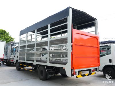 xe-tai-isuzu-nqr-nqr75me5-4t6-cho-mo-to-xe-may-1.jpg Xe tải Isuzu NQR NQR75ME5 4.6 Tấn chở mô tô, xe máy với thiết kế hai tầng, động cơ mạnh mẽ Euro 5, vận hành tiết kiệm, phù hợp doanh nghiệp vận chuyển.