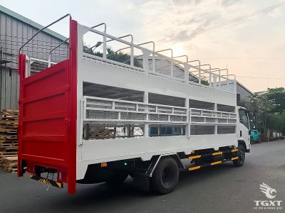xe-tai-isuzu-nqr-nqr75me5-4t6-cho-mo-to-xe-may-5.jpg Xe tải Isuzu NQR NQR75ME5 4.6 Tấn chở mô tô, xe máy, động cơ Euro 5, thiết kế hai tầng, độ bền cao, vận hành an toàn, phù hợp doanh nghiệp logistics.