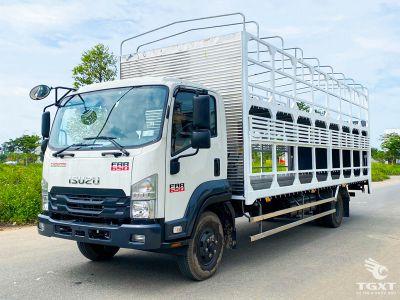 Xe tải Isuzu FRR90NE5 4.9T vận chuyển mô tô, xe máy an toàn, bền bỉ, tiết kiệm nhiên liệu. Giá chỉ 965 triệu đồng, phù hợp doanh nghiệp logistics.