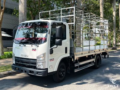 xe-tai-isuzu-qkr-qkr77fe5-1t9-thung-cho-gia-cam-6.jpg Xe tải Isuzu QKR QLR77FE5 1.9T trồng gia cầm, động cơ 120Ps, đạt chuẩn Euro 5, phù hợp vận chuyển từ trang trại đến chợ.