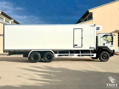 Xe tải Isuzu 14 tấn, thùng đông lạnh cao cấp, máy mạnh 280PS, tiêu chuẩn khí thải EURO 5, tiết kiệm nhiên liệu, phù hợp vận chuyển hàng đông lạnh.