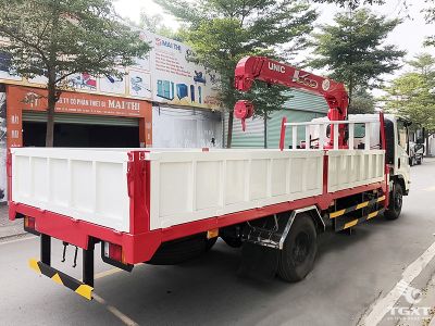 xe-tai-isuzu-nqr-nqr75me5-4t4-gan-cau-unic-urv344-5.jpg Xe tải cẩu Isuzu NQR 4.4 tấn, gắn cẩu Unic URV344, động cơ Euro 5, mạnh mẽ cho xây dựng, vận chuyển chính xác, hiệu quả cao.