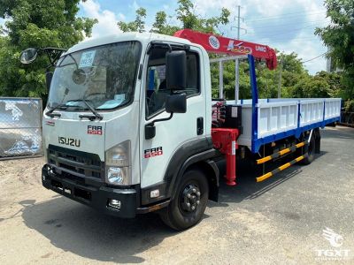 Xe tải cẩu Isuzu FRR90NE5 5.1 tấn, gắn cẩu Unic URV344, hiệu suất cao, độ bền vượt trội, phù hợp xây dựng, logistics và điện lực.