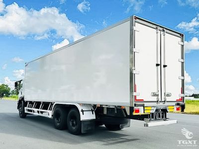 Xe tải Isuzu FVM FVM60WE5 14.5 Tấn Thùng Bảo Ôn, vận chuyển hàng hóa an toàn và kinh tế tại Việt Nam.