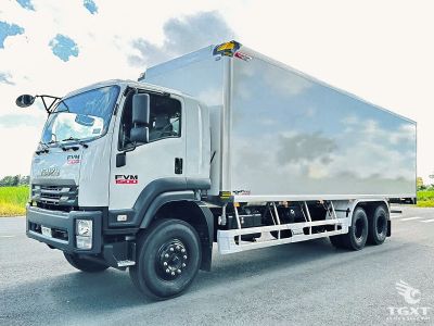 Xe tải Isuzu FVM FVM60WE5 14.5 Tấn Thùng Bảo Ôn - Vận chuyển hàng hóa ổn định và tiết kiệm nhiên liệu tại Việt Nam.