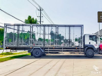 xe-tai-isuzu-fvr-fvr34ve5-7t-thung-cho-pallet-chua-cau-kien-dien-tu-3.jpg Xe tải Isuzu FVR FVR34VE5 7T, thùng chứa pallet linh kiện điện tử, vận chuyển chuyên dụng, hiệu quả cao, tiết kiệm nhiên liệu, phù hợp ngành logistics.